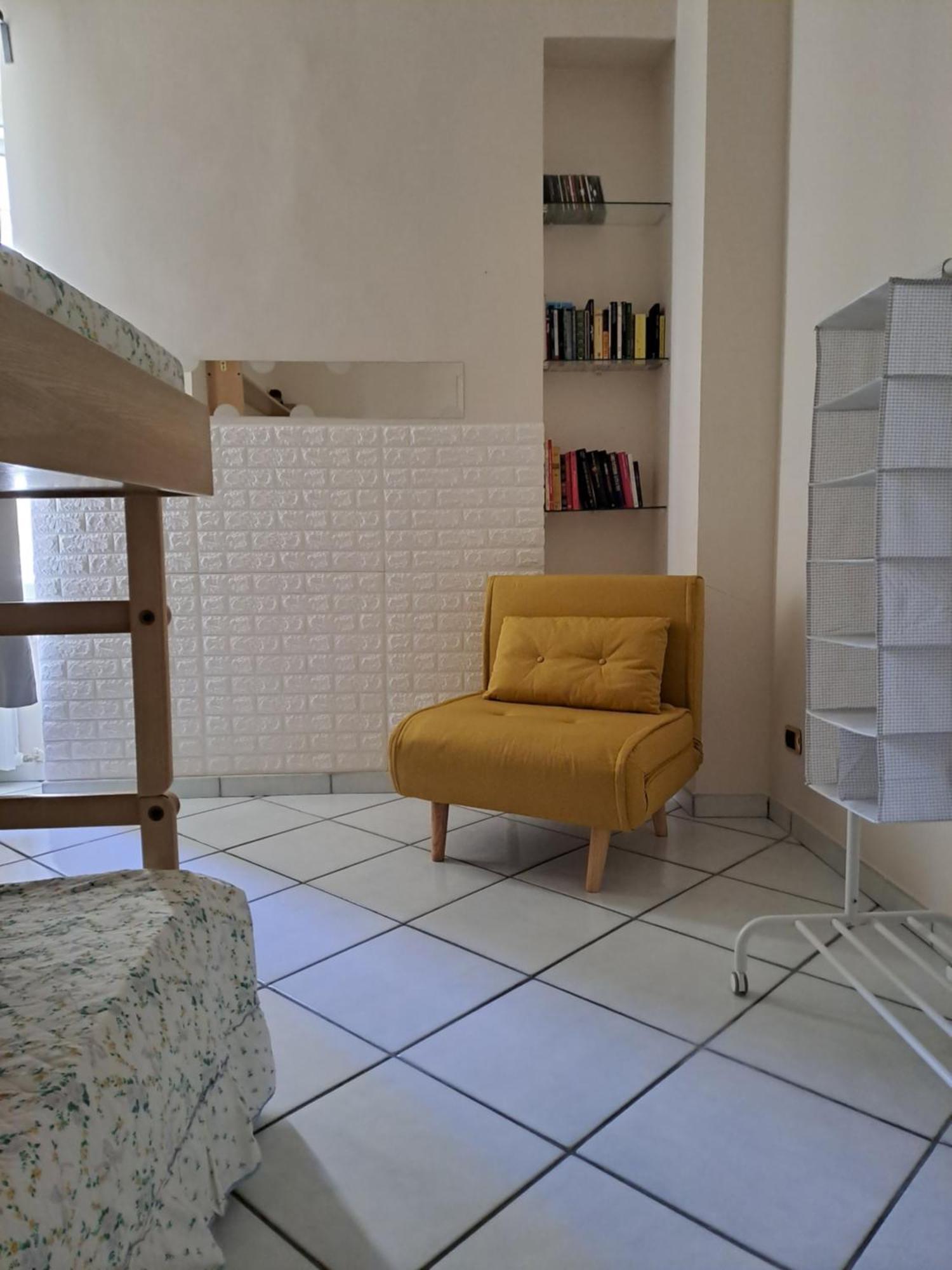 Grimaldi Apartment Salerno Bagian luar foto