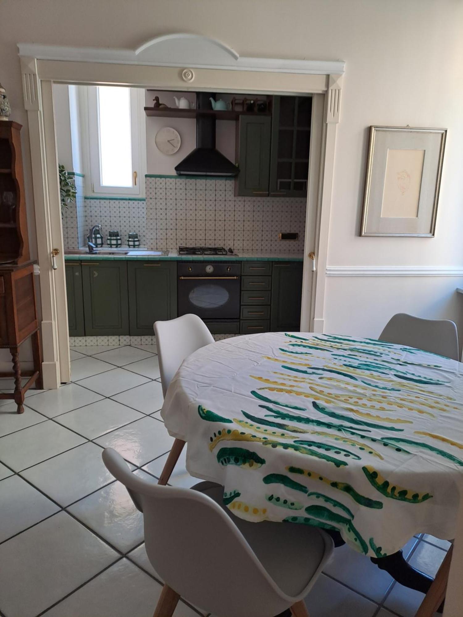 Grimaldi Apartment Salerno Bagian luar foto